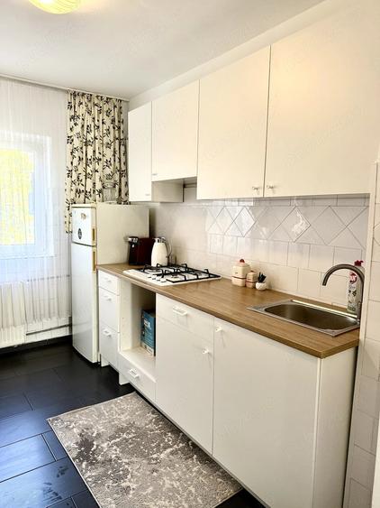 Apartament cu 4 camere decomandat în Șagului