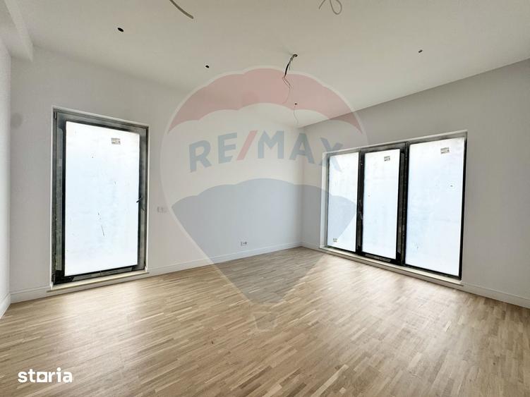 Casă cu 4 camere cu Teren 446.92 Mp în Corbeanca