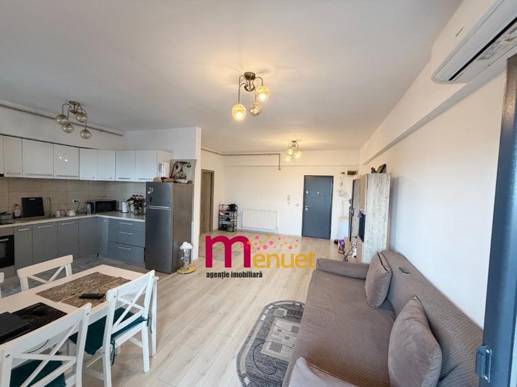 Apartament cu 2 camere decomandat în Peco