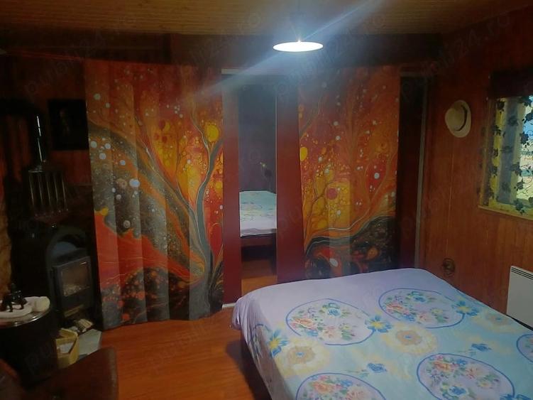 Casă cu 3 camere cu Teren 5400 Mp în Dumbrava