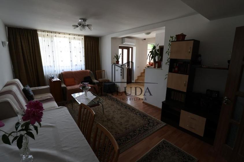 Casă individuală cu 4 camere cu Canalizare în Big-Bascov