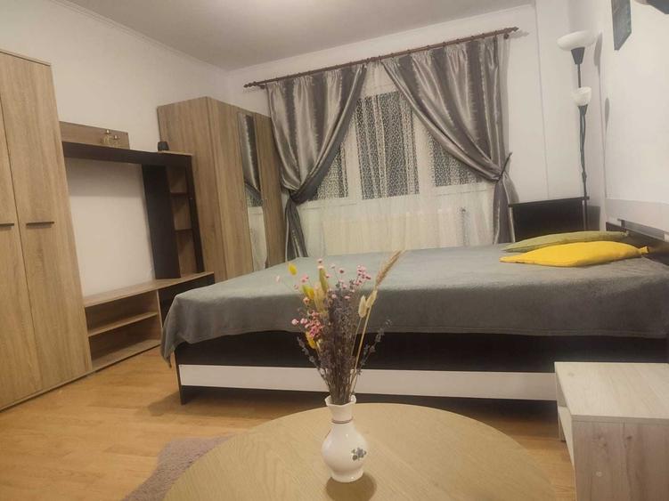 Garsonieră decomandată în Dacia