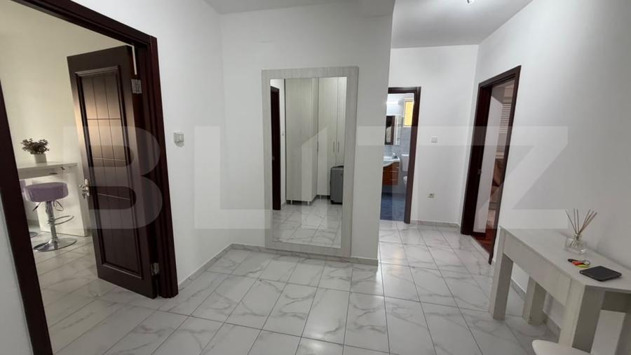 Apartament cu 2 camere decomandat, mobilat în Central