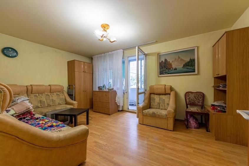 Apartament cu 3 camere în Rahova
