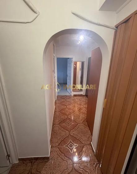 Apartament cu 2 camere decomandat, mobilat în Crângași