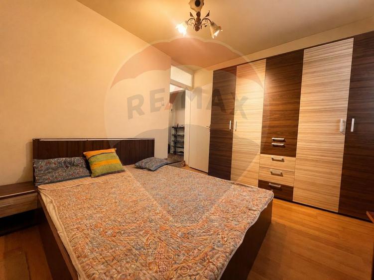 Închiriez apartament 3 camere decomandat – spațios - 1