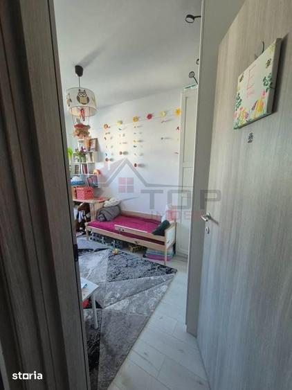 Apartament cu 3 camere decomandat în Vișani