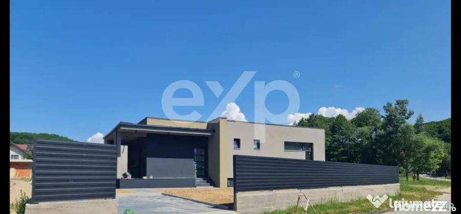 Casă cu 4 camere cu Teren 405 Mp în Central