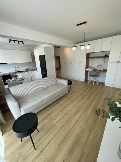 Apartament cu 2 camere semidecomandat, mobilat în Florești — fotografia 3