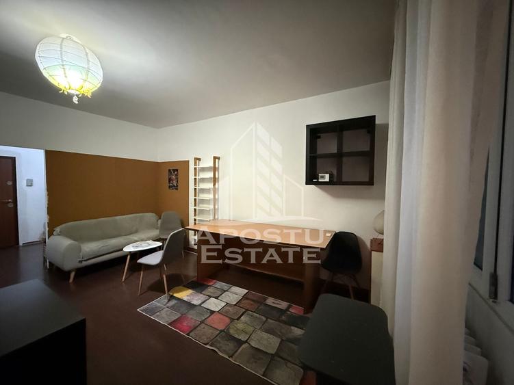 Garsonieră semidecomandată, mobilată în Complex Studențesc