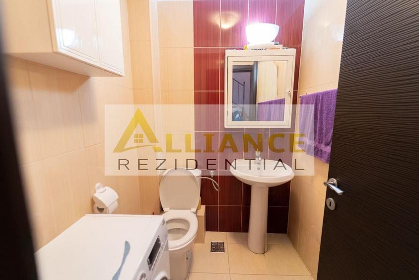 Casă individuală cu 4 camere cu Canalizare în Central