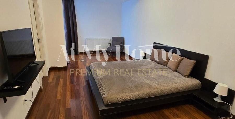 Apartament cu 5 camere decomandat, mobilat în Herăstrău