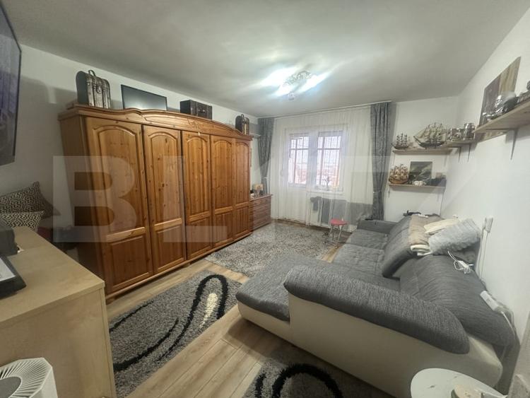 Apartament 2 camere, 49 mp, zona Centrală - 1