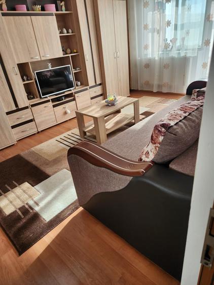 Apartament cu 2 camere decomandat în Ostroveni