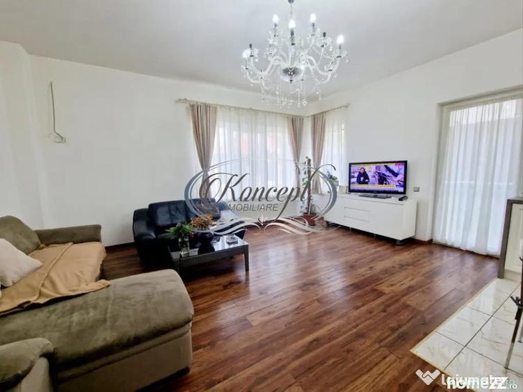 Casă cu 5 camere cu Teren 225 Mp în Câmpului