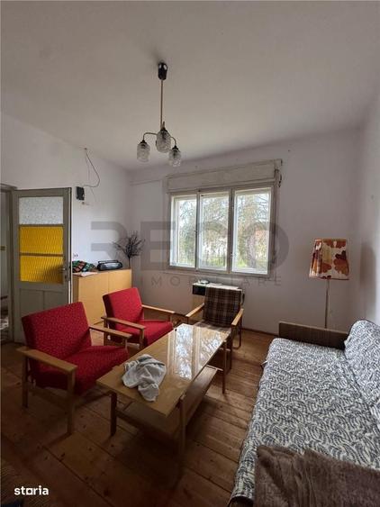Casă cu 3 camere cu Teren 1900 Mp în Borș