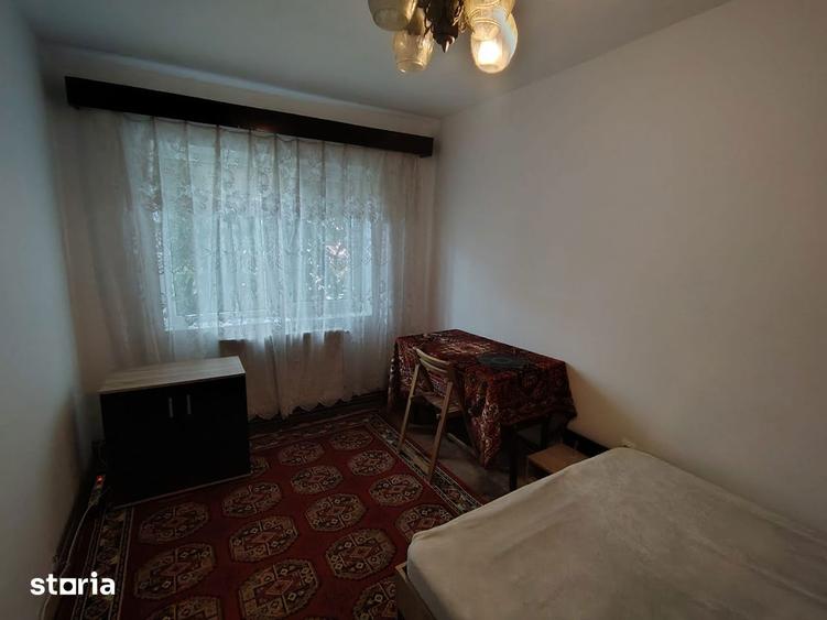 Apartament cu 3 camere în Micro 4
