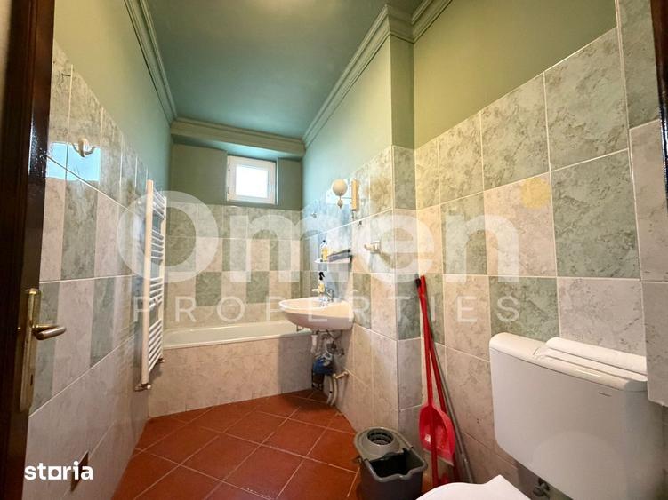 Apartament cu 2 camere decomandat în Republicii