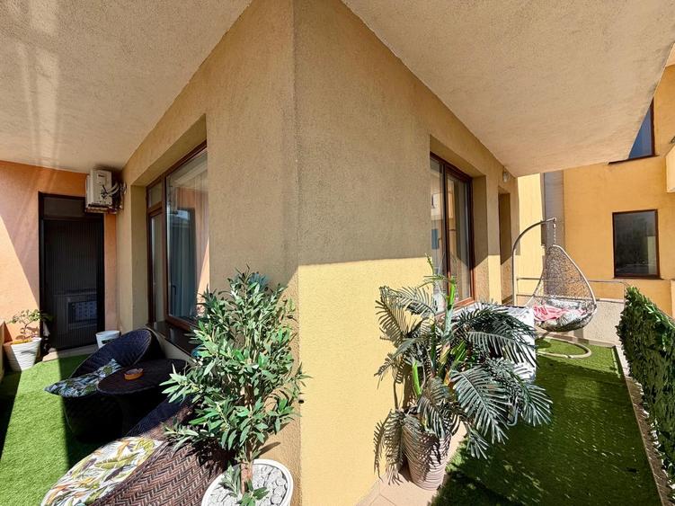 Apartament cu 3 camere semidecomandat în Nord