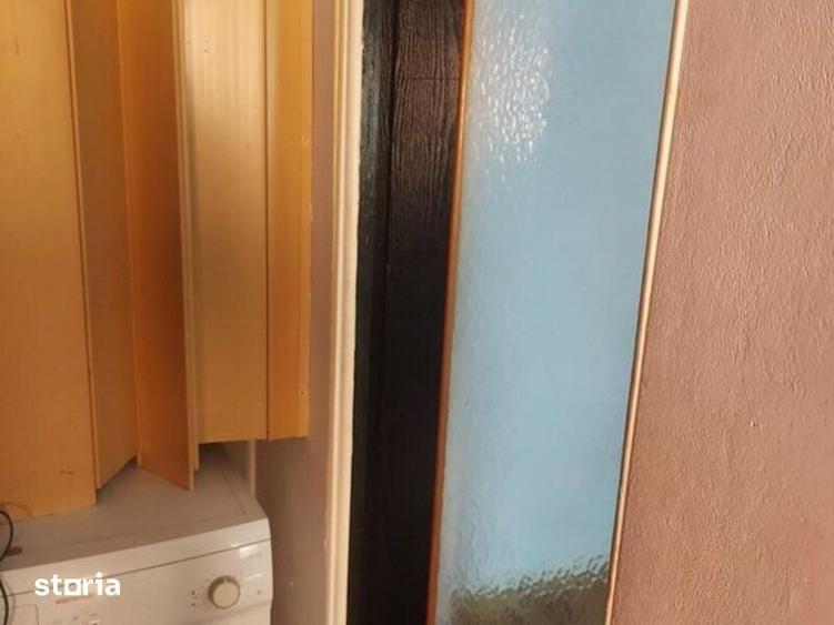 Apartament cu 4 camere decomandat în Apărătorii Patriei