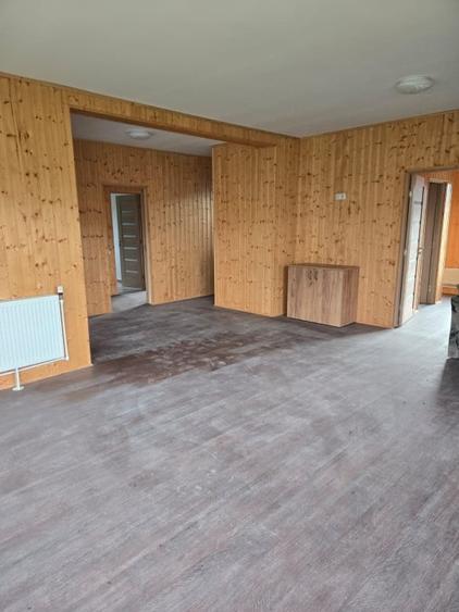 Casă individuală cu 4 camere cu Teren 1000 Mp în Brebu