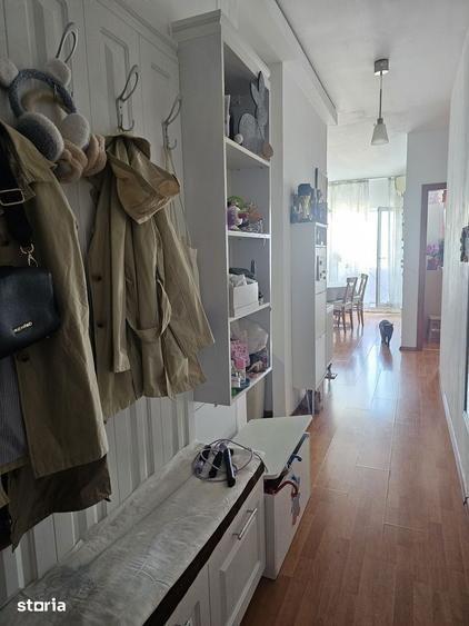 Apartament cu 2 camere decomandat în Titan