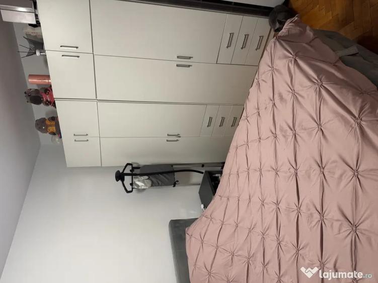 Apartament cu 2 camere semidecomandat în Gorjului