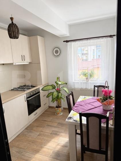 Apartament cu 2 camere decomandat, mobilat în Râșnov