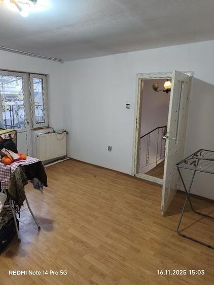 Casă cu 3 camere în Ultracentral