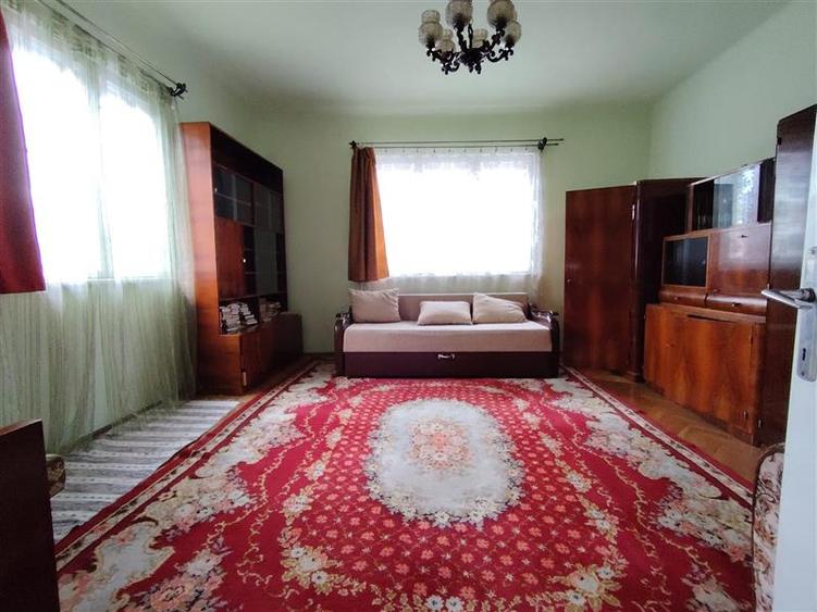 Duplex cu 2 camere cu Canalizare în Est