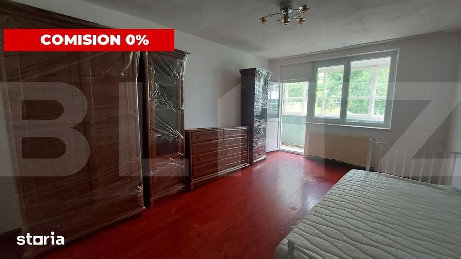 Apartament cu 3 camere semidecomandat în Simeria