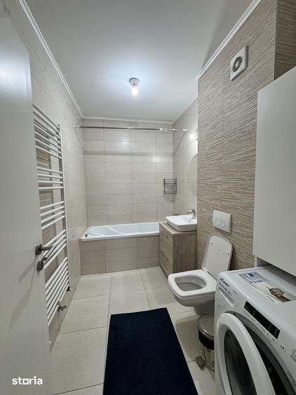 Apartament cu 3 camere în Tractorul