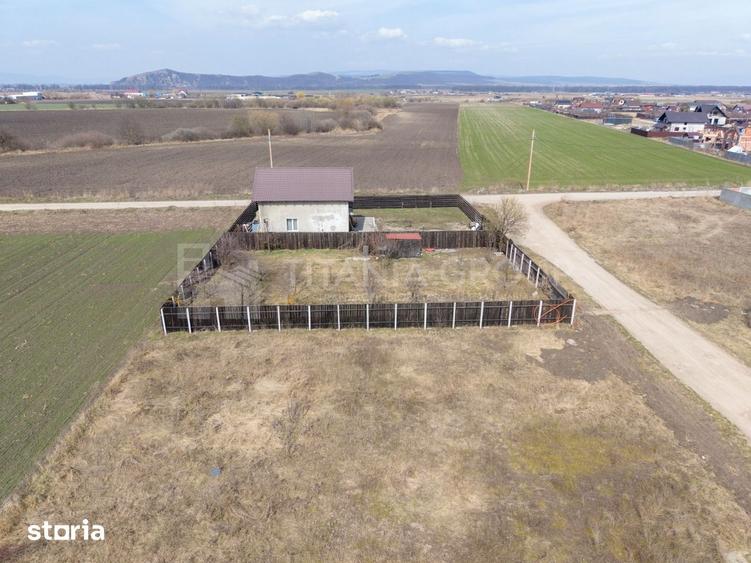Teren 500 mp, imprejmuit, curent ?i internet pe teren, cu proiect ?i a - 7
