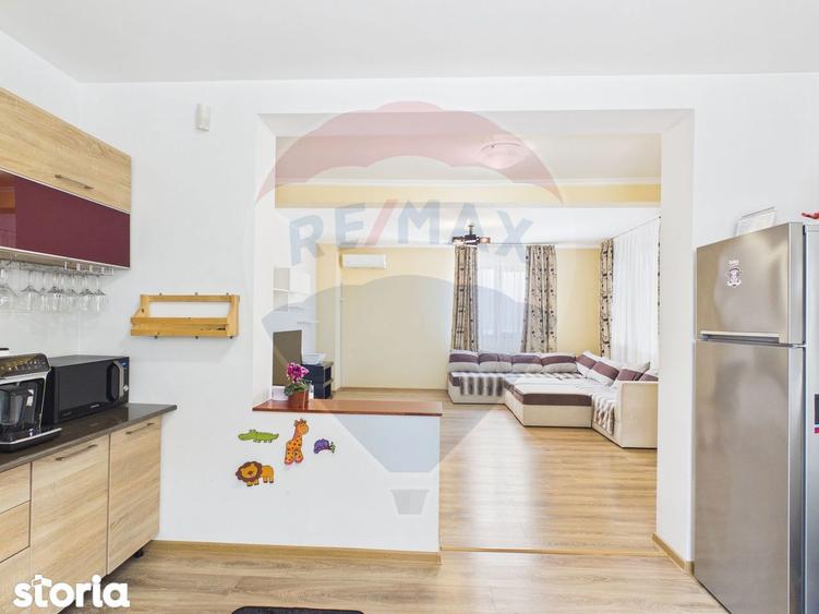 Apartament cu 3 camere, mobilat în Ulmi