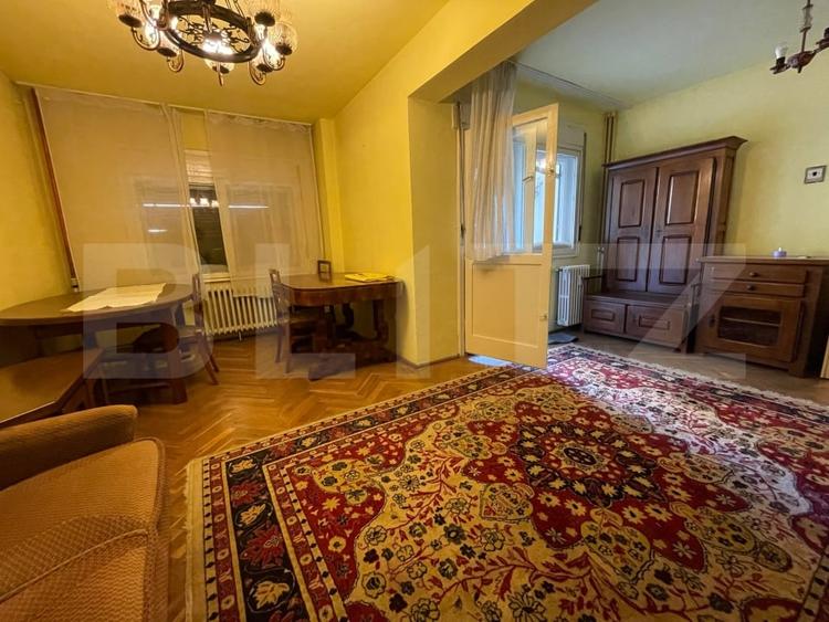 Apartament cu 3 camere de închiriat, etaj 2 – Ultracentral - 1