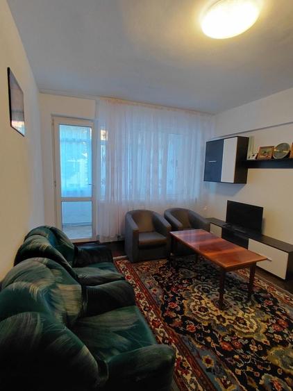 Apartament cu 2 camere semidecomandat în Sârbi