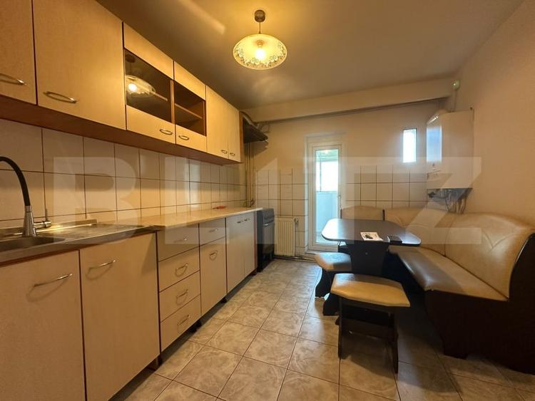 Apartament cu 3 camere decomandat, mobilat în Dorobanți