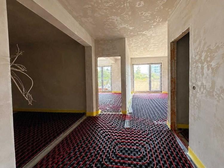 Apartament cu 2 camere decomandat în Livezeni