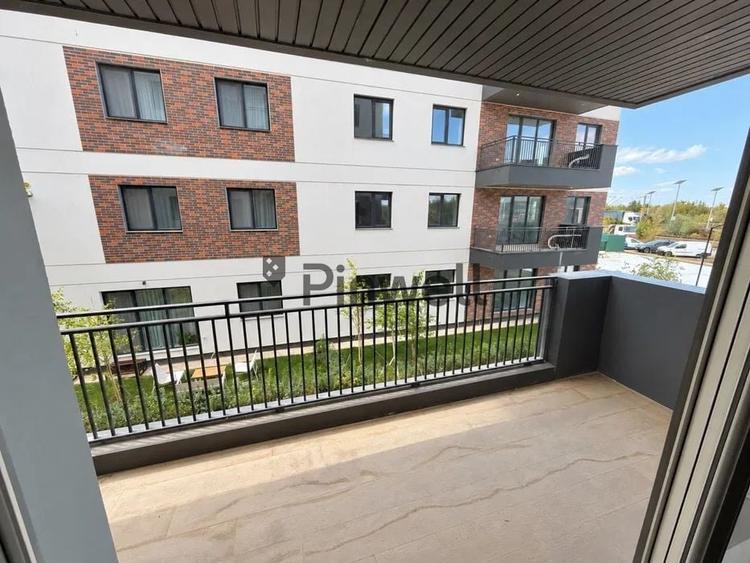 Apartament cu 3 camere decomandat în Voluntari
