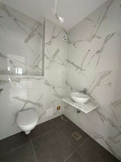 Apartament cu 2 camere decomandat în 13 Decembrie