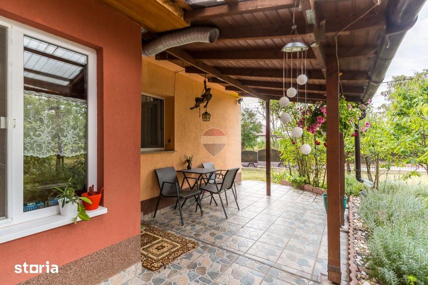 Casă cu 5 camere cu Teren 700 Mp în Galata