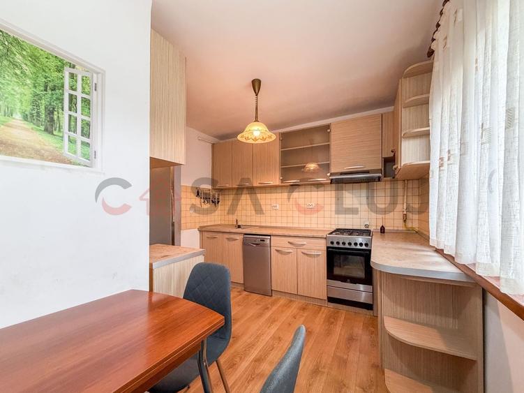 Apartament cu 3 camere decomandat, mobilat în Plopilor