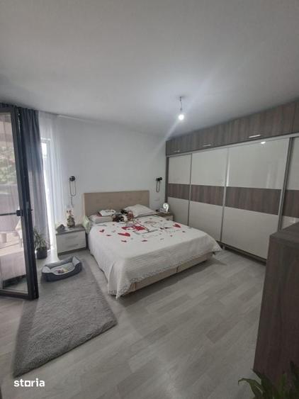 Casă cu 3 camere cu Teren 1780 Mp în Griviței