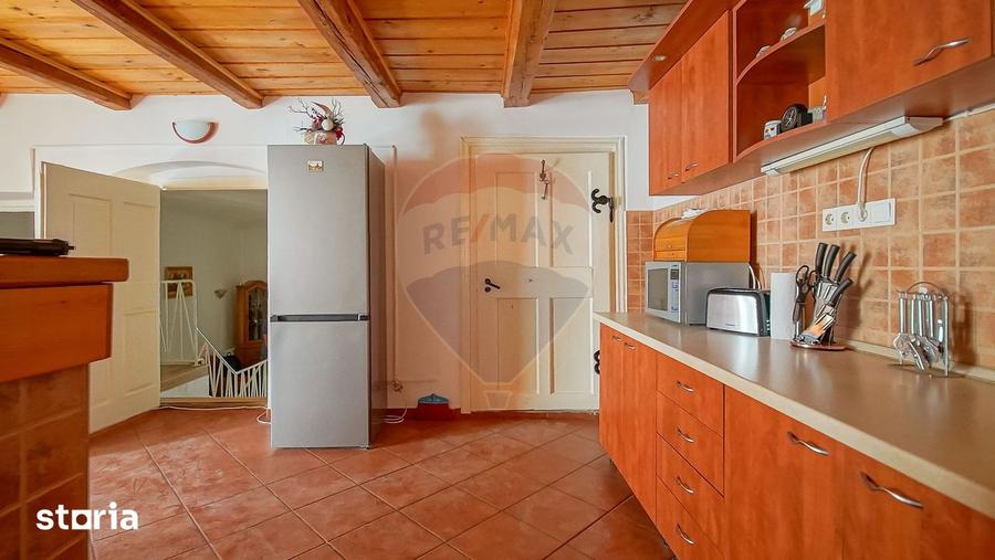 Apartament cu 2 camere, mobilat în Centrul Istoric