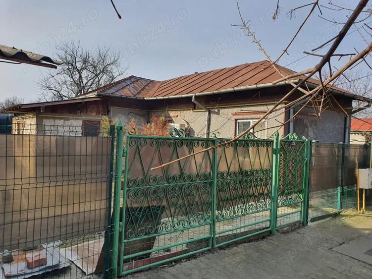 Casă cu 3 camere cu Teren 326 Mp în Central