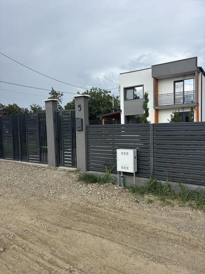 Casă cu 4 camere în Mărăcineni