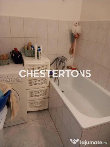 Casă cu 6 camere cu Teren 390 Mp în Central