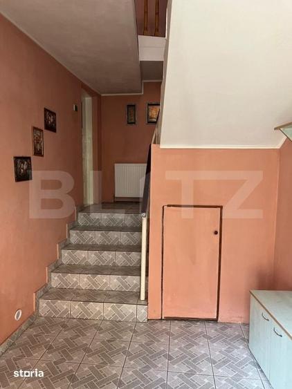 Casă cu 4 camere decomandat cu Teren 250 Mp în Central