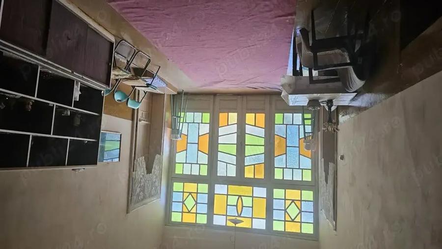 Casă cu 6 camere cu Teren 4000 Mp în Vrani