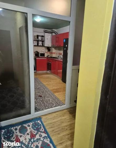 Apartament cu 2 camere decomandat în Galata